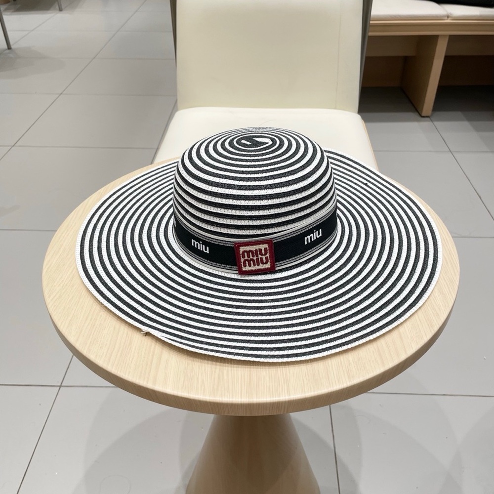 Miu Miu hat